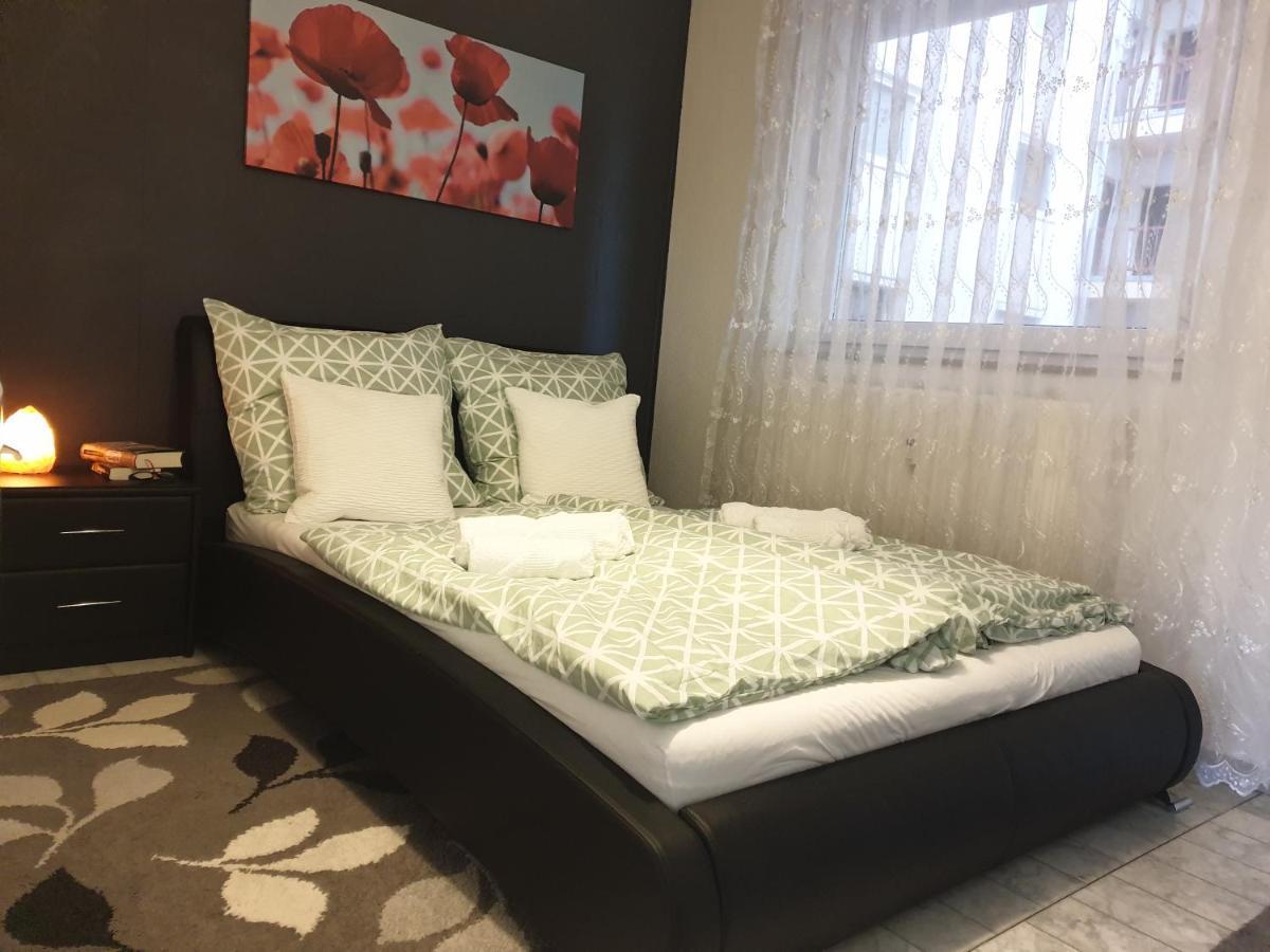 Grosse 130Qm Ferienwohnung Mit Whirlpool Sulzbach  Zewnętrze zdjęcie